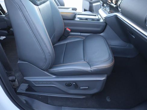 New 2026 Ford Expedition Tremor image 14