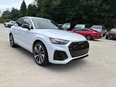 Used 2024 Audi SQ5 Premium Plus w/ S Sport Package AWD/4WD image 2