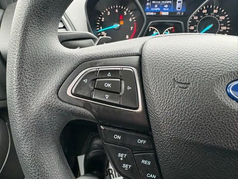 Certified 2017 Ford Escape SE image 19