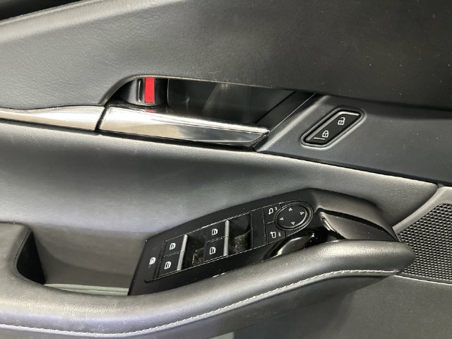 Certified 2025 MAZDA CX-30 AWD 2.5 S w/ Preferred Package image 19