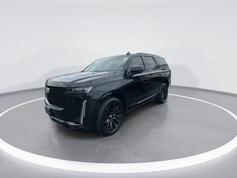Used 2024 Cadillac Escalade Sport Platinum w/ LPO, ONYX Package AWD/4WD image 4