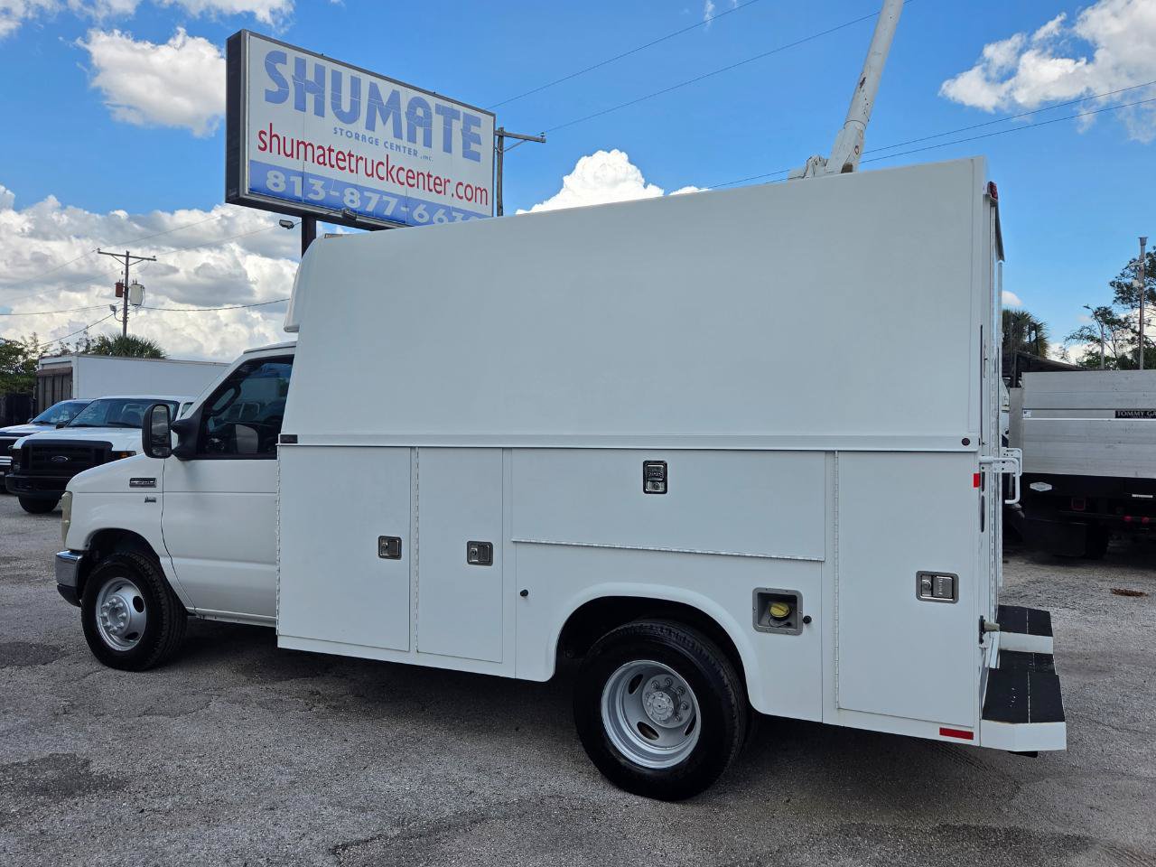 Used 2011 Ford E-350 and Econoline 350 Super Duty w/ PWR Locks & Windows Group RWD image 8