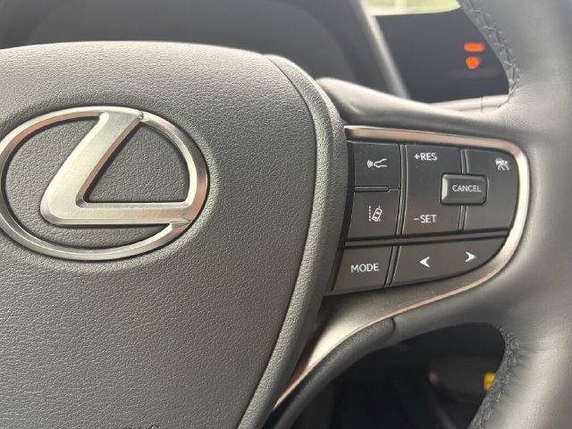 Certified 2024 Lexus UX 250h F Sport AWD/4WD image 23