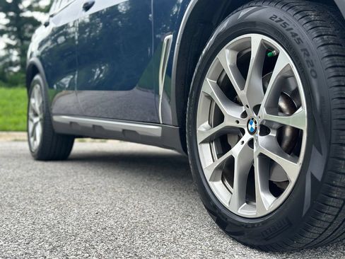 Used 2023 BMW X5 xDrive40i w/ Premium Package AWD/4WD image 8