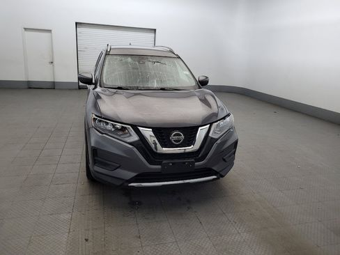 Used 2019 Nissan Rogue SV AWD/4WD image 14