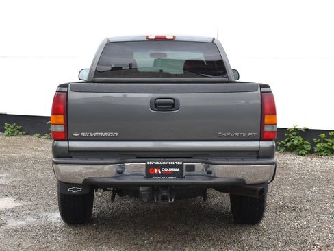 Used 2002 Chevrolet Silverado 2500 LS w/ Electrical Convenience Pkg AWD/4WD image 32