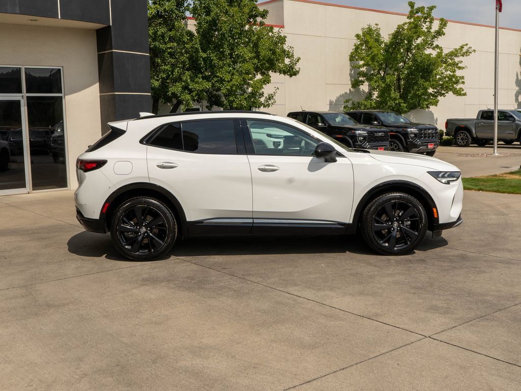 Certified 2023 Buick Envision Essence w/ Technology Package I AWD/4WD image 8
