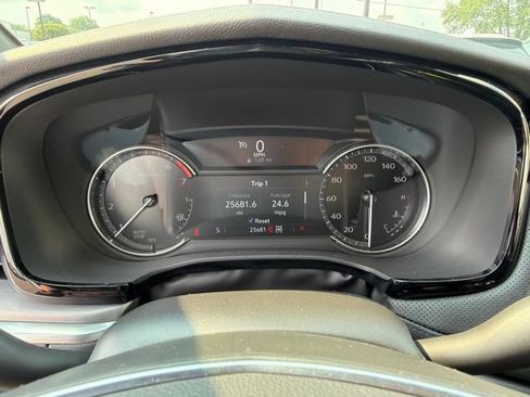 Used 2024 Cadillac XT5 Luxury w/ LPO, Floor Liner Package AWD/4WD image 16