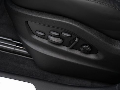 New 2025 Porsche Cayenne image 15