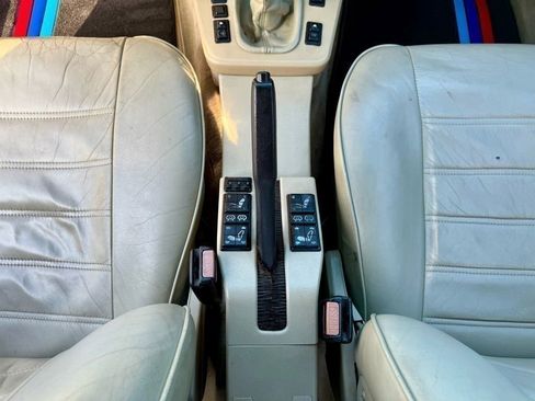 Used 1987 BMW 635CSi Coupe image 25