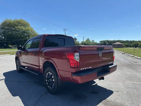 Used 2017 Nissan Titan PRO-4X AWD/4WD image 7