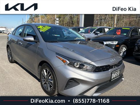Certified 2024 Kia Forte LXS w/ LXS Technology Package FWD image 1