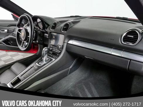 Used 2018 Porsche 718 Cayman RWD image 11