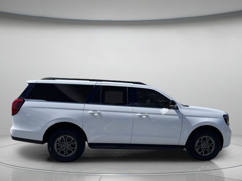 New 2026 Ford Expedition Max Active RWD image 2