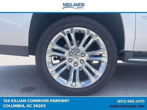 Used 2019 Cadillac Escalade ESV Premium Luxury w/ LPO, Radiant Package AWD/4WD image 7