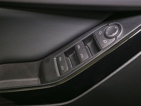 Used 2026 Chevrolet Equinox LT AWD/4WD image 39