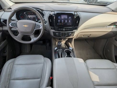 Used 2020 Chevrolet Traverse Premier image 12