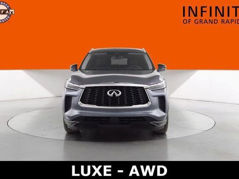 Used 2024 INFINITI QX60 Luxe image 2