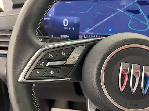 Certified 2025 Buick Envision Sport Touring image 23