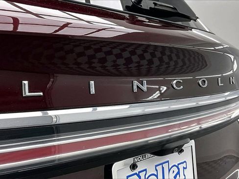 Used 2022 Lincoln Nautilus Reserve image 8