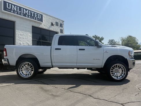 Used 2023 RAM 2500 Big Horn w/ Cold Weather Group AWD/4WD image 7