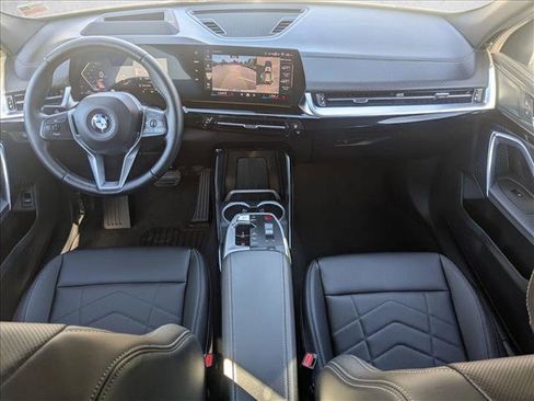 Used 2026 BMW X2 xDrive28i AWD/4WD image 15