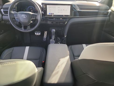 Used 2026 Toyota Camry SE w/ Multimedia Upgrade Package FWD image 14