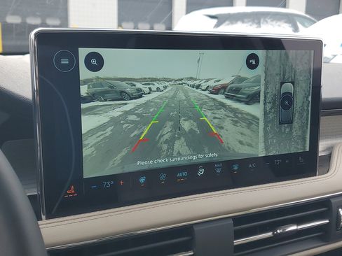 New 2026 Lincoln Corsair Premiere image 21