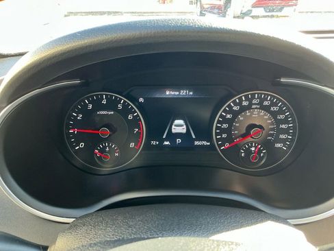 Used 2023 Kia Stinger GT2 image 19