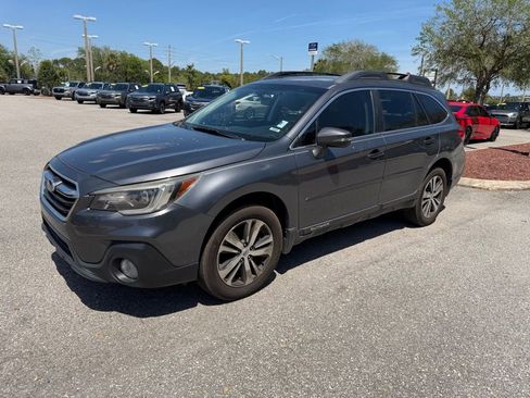 Used 2019 Subaru Outback 2.5i Limited AWD/4WD image 13