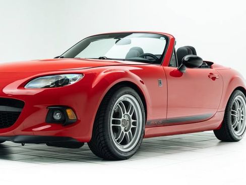 Used 2015 MAZDA MX-5 Miata Club RWD image 9