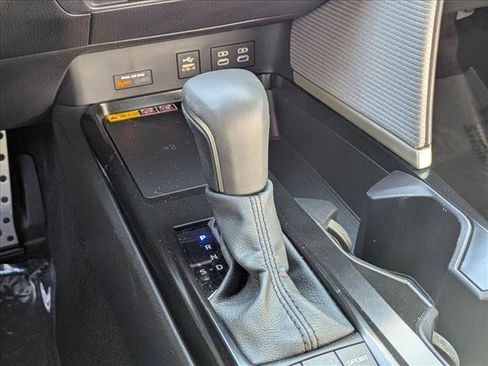 Certified 2025 Toyota Camry SE w/ Convenience Package image 11