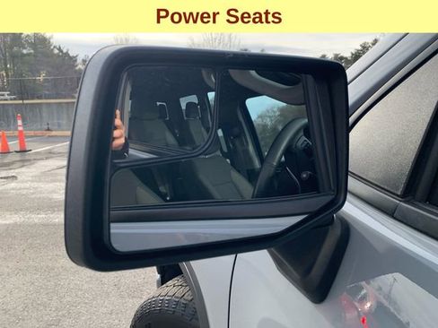 Used 2024 GMC Sierra 1500 Elevation image 8