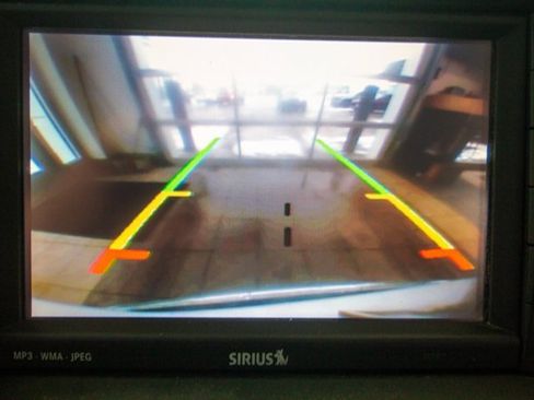 Used 2012 Chrysler Town & Country Limited image 10