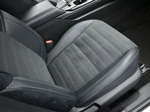 Used 2025 Mitsubishi Outlander SE AWD/4WD image 34