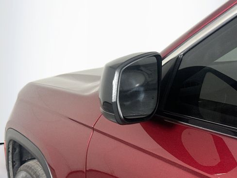 Used 2024 Jeep Grand Cherokee Laredo X image 16