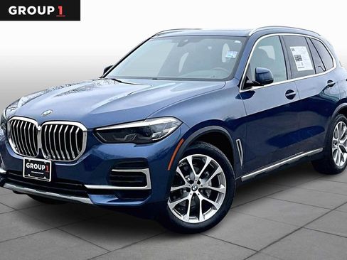 Used 2022 BMW X5 xDrive40i w/ Premium Package image 1