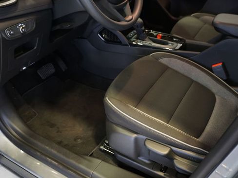 Certified 2025 Chevrolet TrailBlazer LS w/ LS Convenience Package image 24