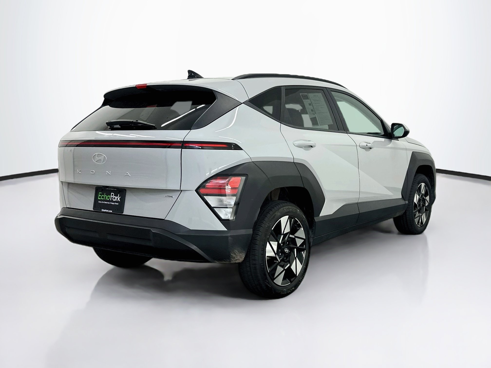 Used 2025 Hyundai Kona SEL AWD/4WD image 9