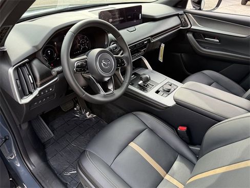 New 2025 MAZDA CX-70 Plug-In Hybrid w/ Premium Plus image 8