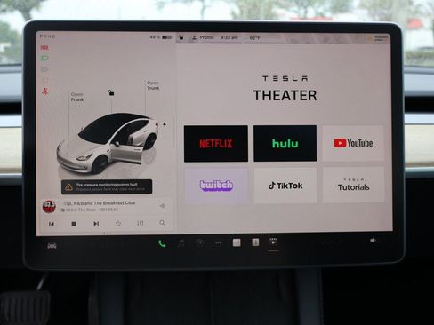 Used 2023 Tesla Model 3 Standard Range image 46