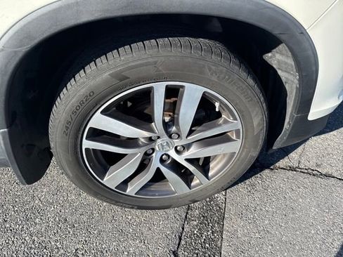 Used 2018 Honda Pilot Elite image 9