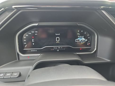 Certified 2023 GMC Sierra 1500 AT4 w/ AT4 Premium Package AWD/4WD image 18