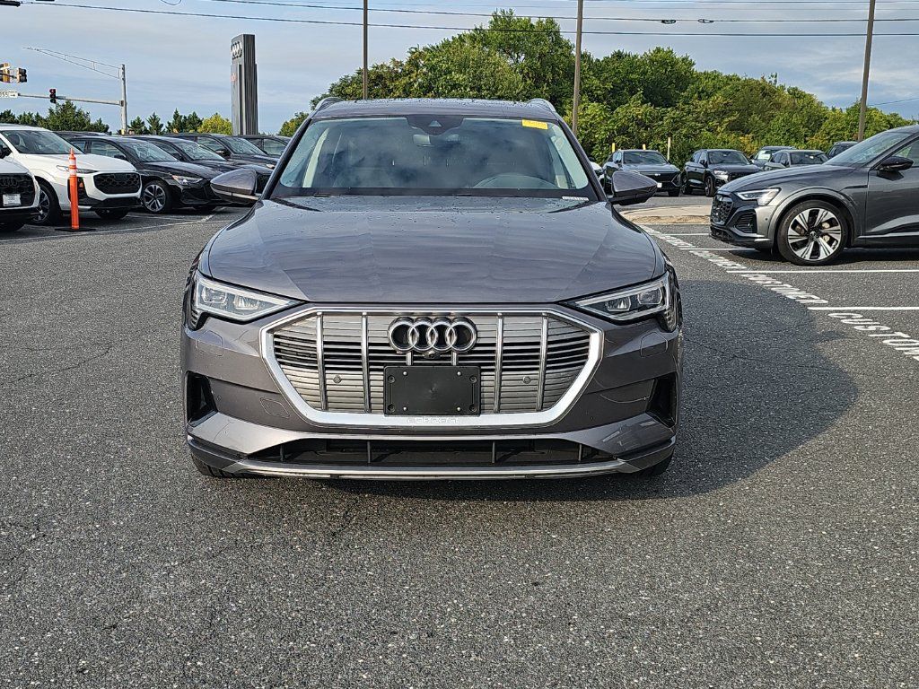 Used 2021 Audi e-tron Premium Plus AWD/4WD image 17