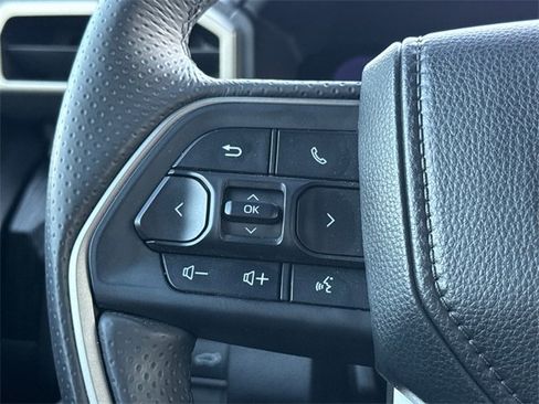 Used 2025 Toyota 4Runner 4WD image 30