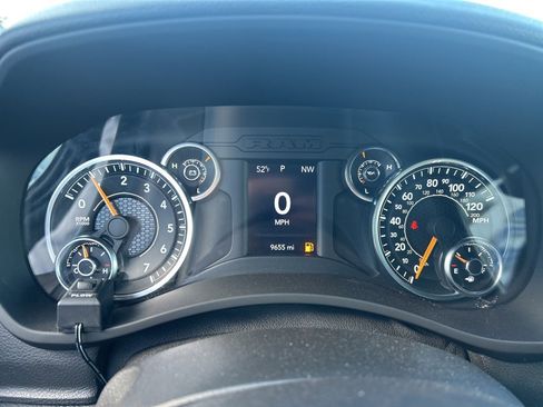 Used 2022 RAM 2500 Tradesman w/ Chrome Appearance Group image 30