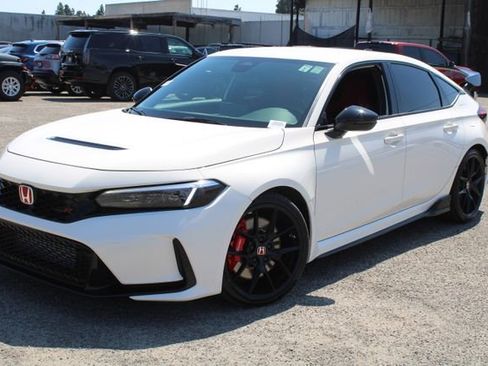 Used 2025 Honda Civic Type R image 12