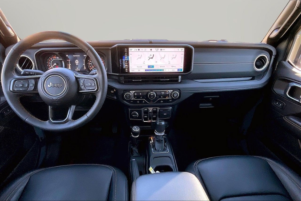Certified 2024 Jeep Gladiator Sport w/ Premium Package AWD/4WD image 14