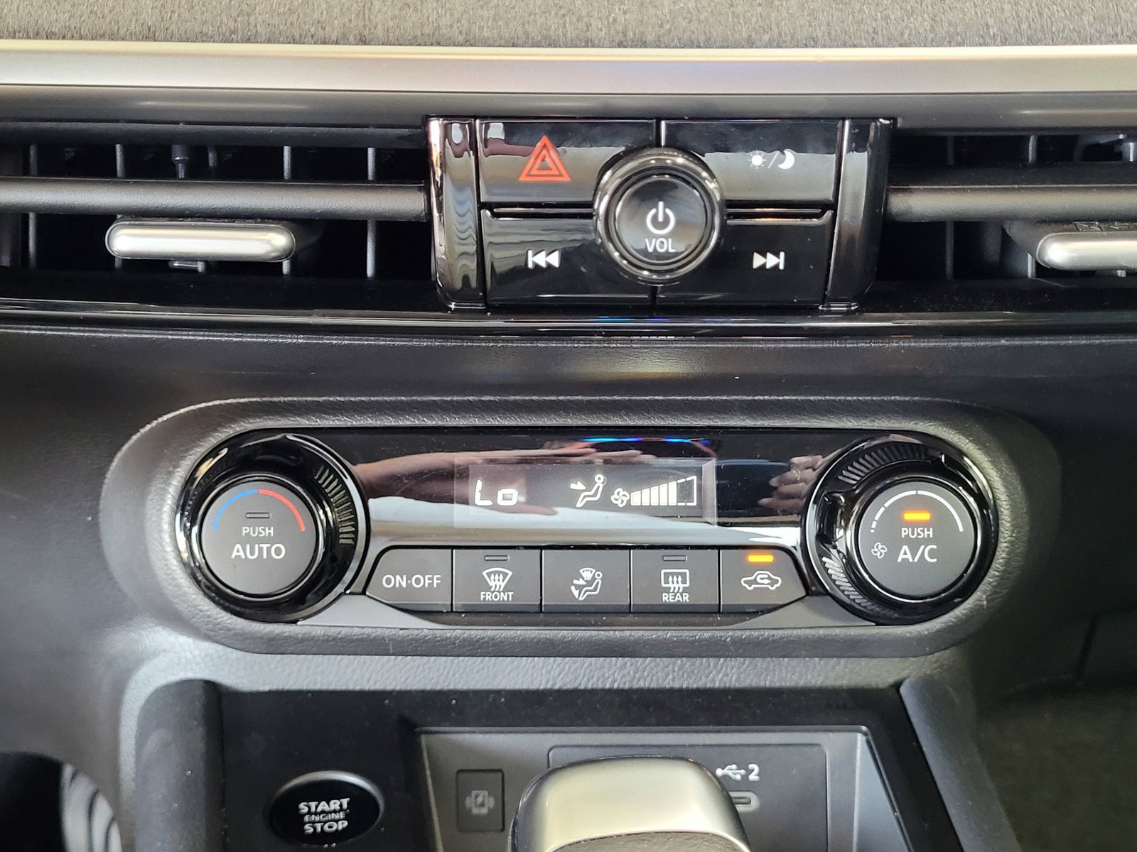 Certified 2026 Nissan Kicks SV FWD image 13