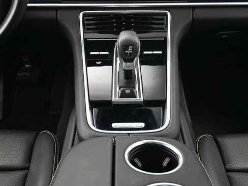 Certified 2020 Porsche Panamera Edition image 10